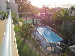 Apollo Apartments