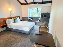 Avana Suites