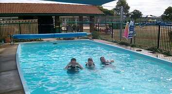 Rivergum Motel
