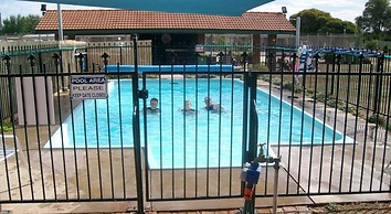 Rivergum Motel