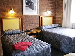 Wayfarer Motel