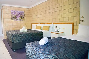 Jacaranda Country Motel