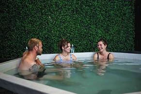 Opal Hot Springs & Holiday Park