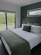 Opal Hot Springs & Holiday Park