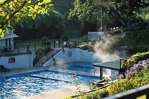 Opal Hot Springs & Holiday Park