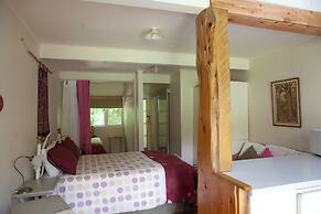 Pagoda Lodge