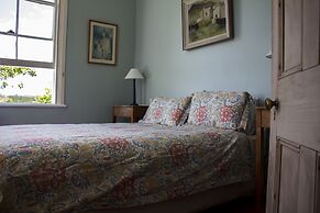 Pagoda Lodge