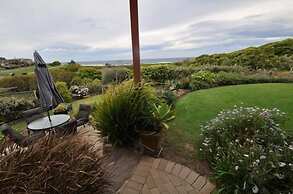 Beachfront Apartments Narooma