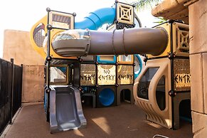 Sphinx Hotel Motel