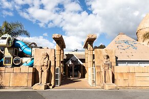 Sphinx Hotel Motel