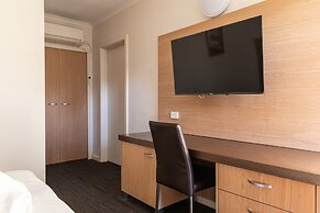 Sphinx Hotel Motel