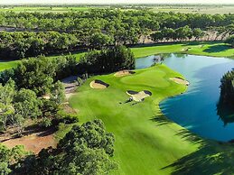 Murray Downs Resort