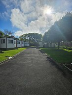 Warrnambool Motel and Holiday Park
