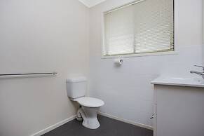 Warrnambool Motel and Holiday Park
