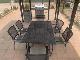 Newell Motor Inn - Narrandera