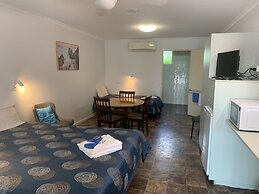 Shady Rest Motel