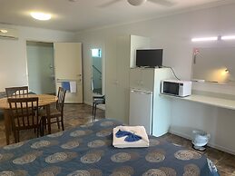 Shady Rest Motel