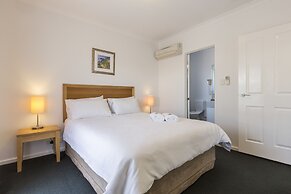 Leeuwin Apartments