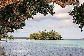 Barrier Beach Resort