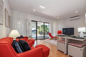 Corlette Retreat