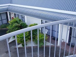 Sails Motor Inn