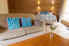 Spring Bay Villas