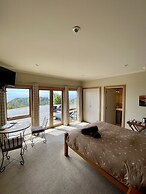 Parautane Lodge