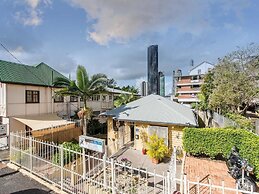 Kookaburra Inn