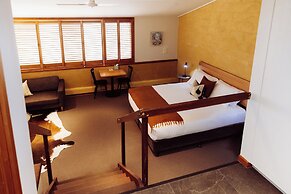 Prairie Hotel
