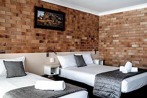 Buckaroo Motor Inn