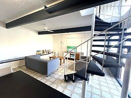 Tropicana Motel