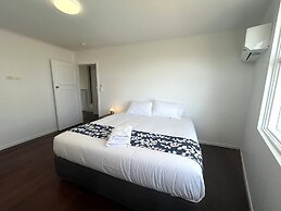 Tropicana Motel