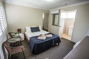 Tropicana Motel