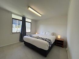 Tropicana Motel