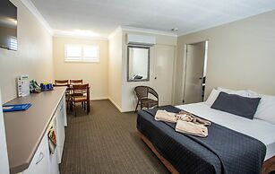 Tropicana Motel