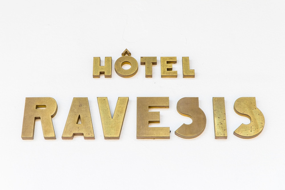 Hotel Ravesis