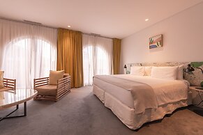 Hotel Ravesis