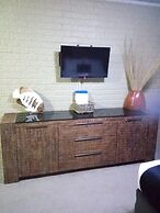 Lancelin Sands Hotel