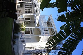 Ponsonby Manor