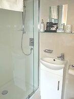 Ponsonby Manor