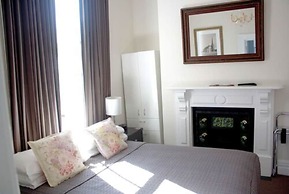 Ponsonby Manor