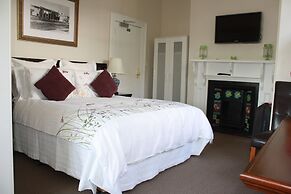 Ponsonby Manor