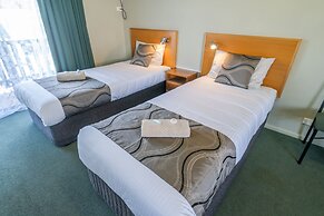 Halfway Motel, Eden