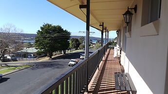 Halfway Motel, Eden