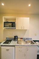 Albany Executive Motor Inn
