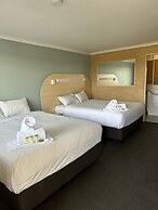 Shamrock Hotel Motel