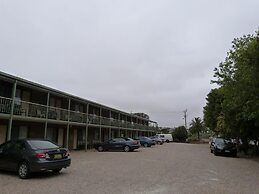 Wintersun Motel
