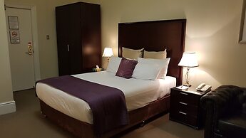 Largs Pier Hotel Motel