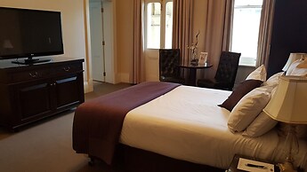 Largs Pier Hotel Motel