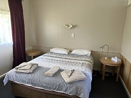 Kaniva Midway Motel